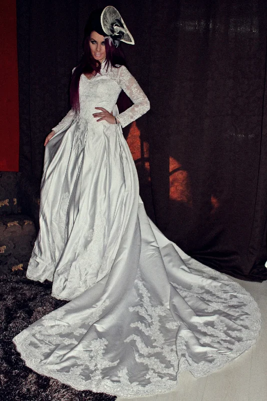 Great Bargains A-line V-neck Floor Length Chapel Charmuse Applique Bow Wedding Dress