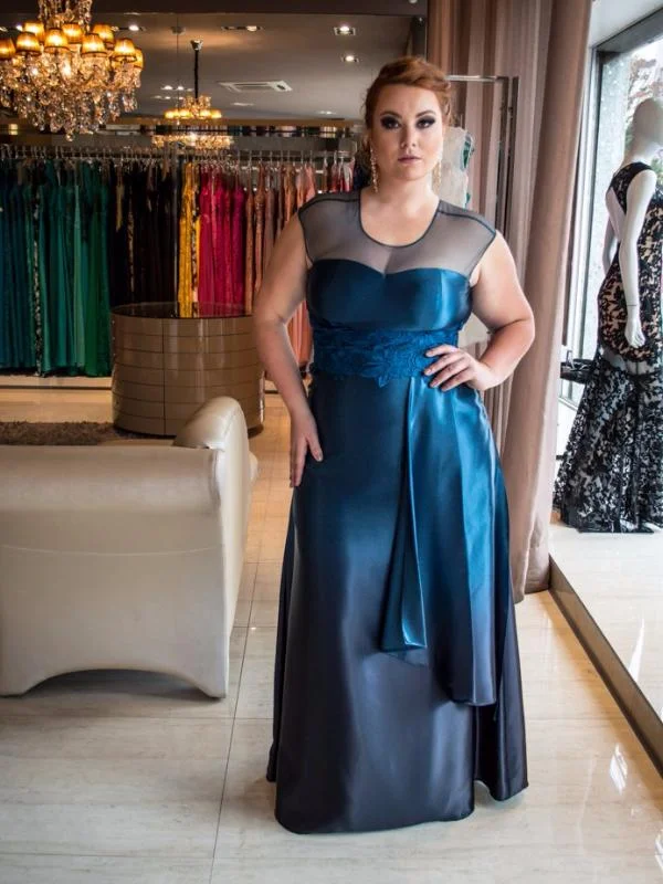 Hurry In Lace Plus Size Prom Dresses Scoop Royal Blue Long Prom Dress JKP009