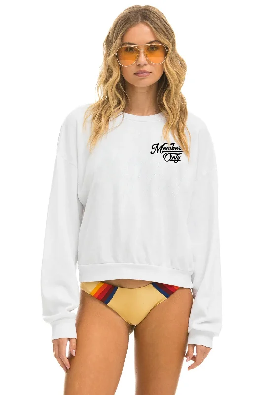 luxury fitness sweatshirtMEMBER EXCLUSIVE RELAXED SWEATSHIRT - WHITE