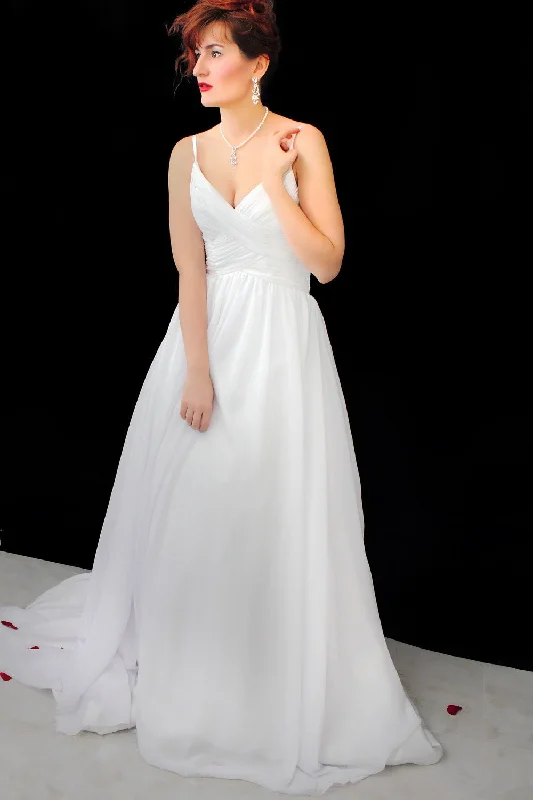 Epic Deals A-line Spaghetti Strap Floor Length Chapel Tulle Backless Wedding Dress
