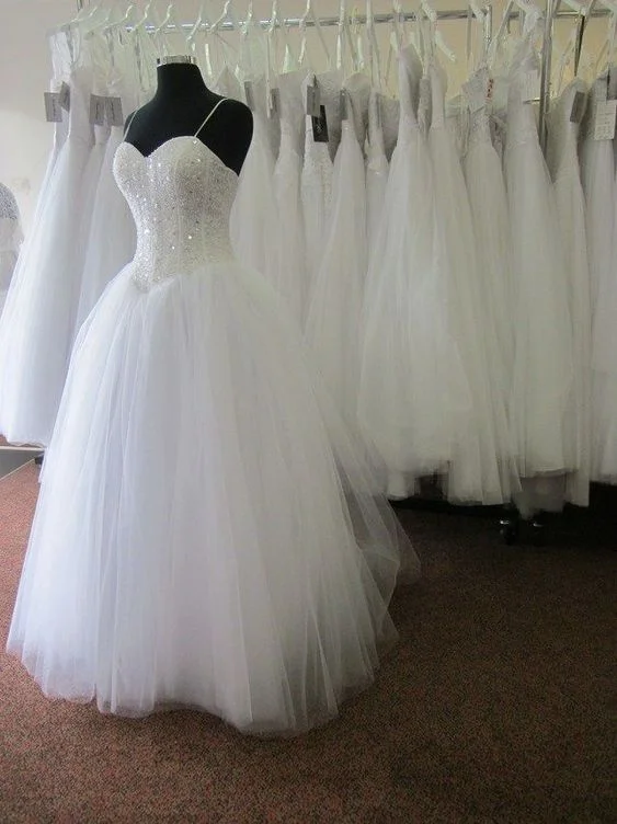 Clearance Event ruffle dressWhite Tulle Spaghetti Straps Wedding Dress with Sequins Beading Y1176