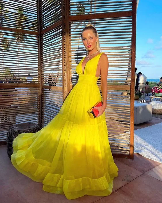 Clearance Sale relaxed fit dressCharming A Line V Neck Yellow Chiffon Long Prom Dresses, Wedding Guest Dresses Y1306
