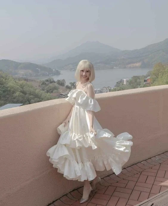 boho dressWhite Prom Dress With Ruffles,White Beach Dress  Y1969