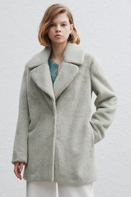 long-sleeve coatEvy Faux Fur Coat