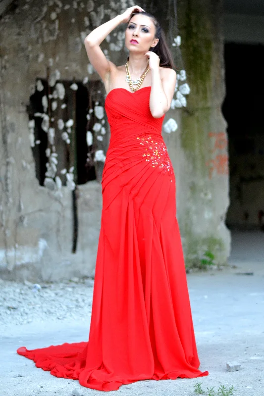 Incredible Offers A-line Sweetheart Floor Length Chapel Chiffon Rhinestone Prom Dress