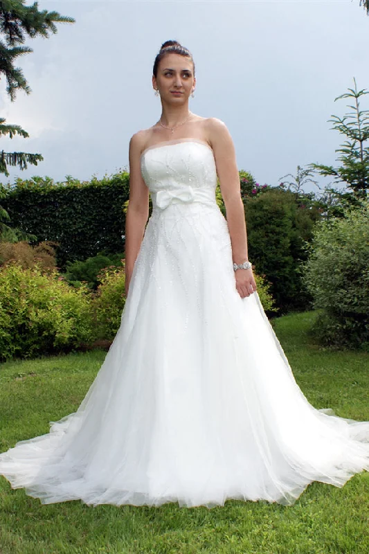 Super Bargain A-line Strapless Floor Length Tulle Applique Beaded Bow Wedding Dress