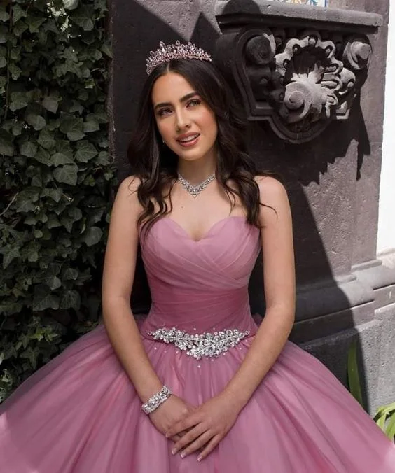 Act Fast form-fitting dressElegant Sweetheart Tulle Ball Gown,Princess Dress Y1089