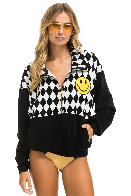 sleek sports hoodieDIAMOND SMILEY 2 EMBROIDERY FLEECE HALF ZIP SWEATSHIRT - BLACK // WHITE