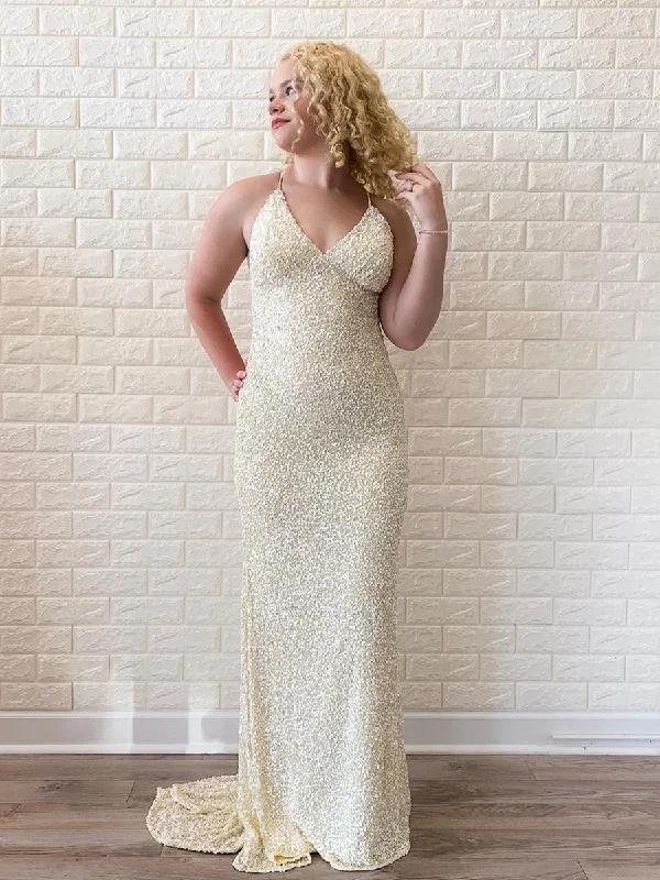 Price Reduction Champagne Sequin Sheath/Column Prom Dress Chic Halter V-Neck JKA011