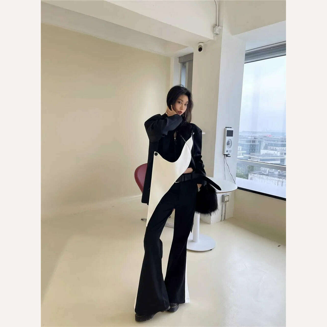 Lowest Price sleek jacketBlack white contrast color detachable patchwork Blazer for women fashion Vintage loose irregular suit jacket coats Y4834 Lowest Price sleek jacketBlack white contrast color detachable patchwork Blazer for women fashion Vintage loose irregular suit jacket coats Y4834
