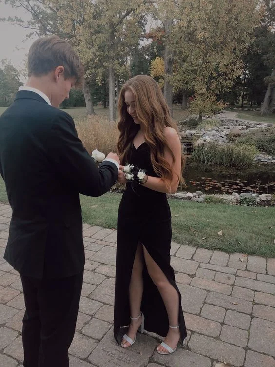 New Markdowns knit dressElegant Black Sleeveless V Neck Prom Dress,Black Formal Gown Y1115